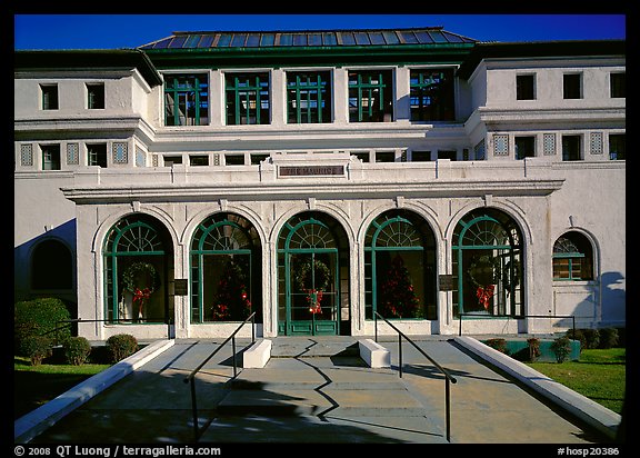 Maurice bathhouse. Hot Springs National Park (color)