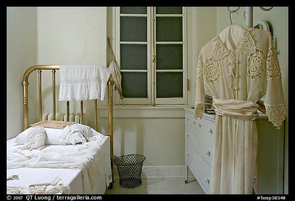 Ladies private room, Fordyce Bathhouse. Hot Springs National Park (color)