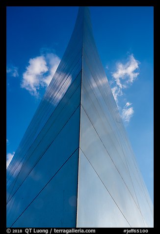 Symmetric view of Arch pillar base with sky. Gateway Arch National Park (color)