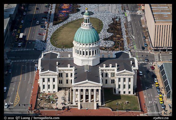 Old Courthouse from top of Arch. Gateway Arch National Park (color)