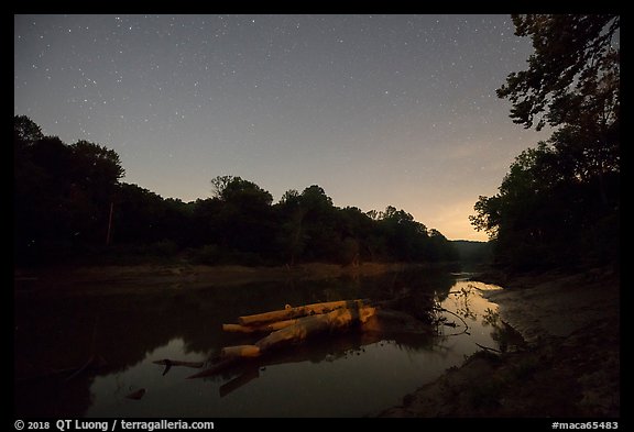 Green River at night, Houchin Ferry. Mammoth Cave National Park (color)