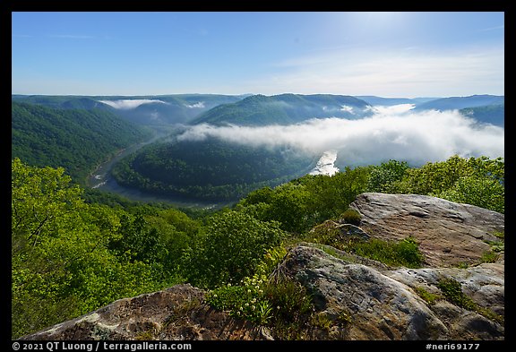 Bend of New River from Grandview with low clouds. New River Gorge National Park and Preserve (color)