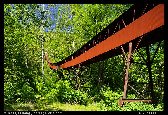 Conveyor designed by Henry Ford, Nuttallburg. New River Gorge National Park and Preserve (color)