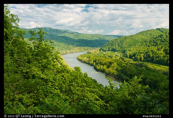 View from Brooks Overlook. New River Gorge National Park and Preserve (color)