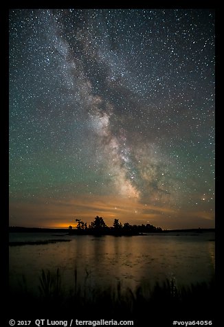 Islet and Milky Way, Sand Point Lake. Voyageurs National Park, Minnesota, USA.