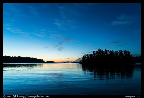 Anderson Bay at dawn. Voyageurs National Park (color)