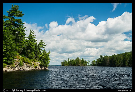 Browns Bay. Voyageurs National Park (color)