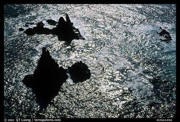 Pointed rocks and ocean, Cathedral Cove, Anacapa Island. Channel Islands National Park (color)