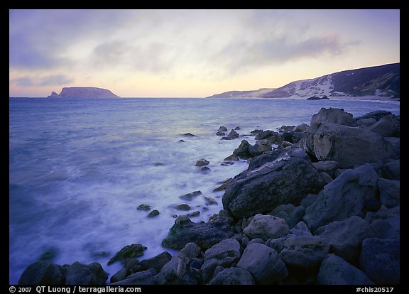 Boulders and coastline, Cuyler Harbor, sunset, San Miguel Island. Channel Islands National Park, California, USA.