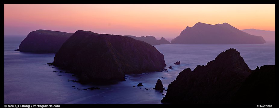 Chain of islands at sunset, Anacapa Island. Channel Islands National Park, California, USA.