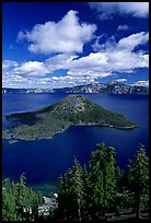 Lake and Wizard Island, afternoon. Crater Lake National Park, Oregon, USA.