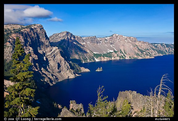 East rim view. Crater Lake National Park, Oregon, USA.