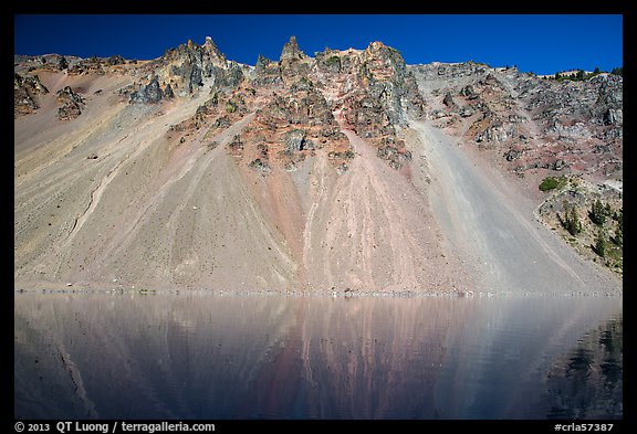 Dykes and slope. Crater Lake National Park (color)