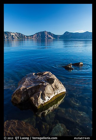 Rocks in lake, Cleetwood Cove. Crater Lake National Park (color)