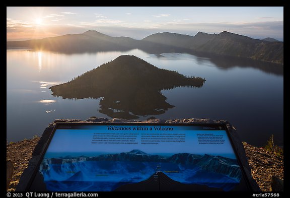 Interpretive sign, Wizard Island and Mount Scott. Crater Lake National Park, Oregon, USA.