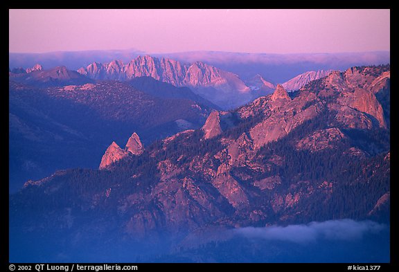 Monarch Divide at sunset. Kings Canyon National Park, California, USA.