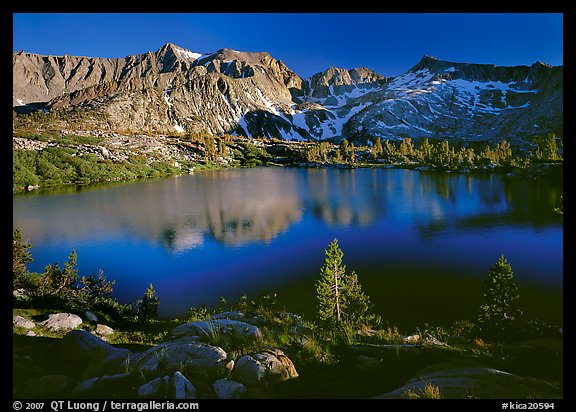 Woods Lake, late afternoon. Kings Canyon National Park, California, USA.