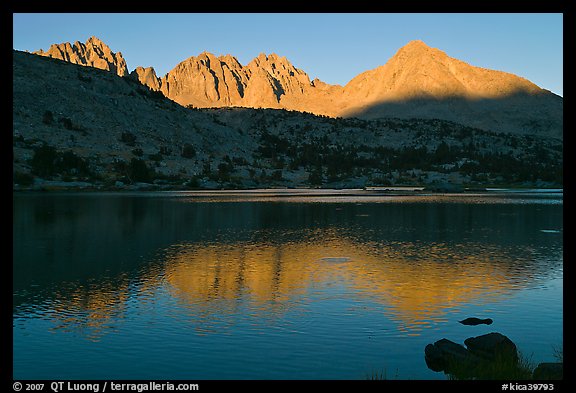 Palissades and Columbine Peak reflected in lake at sunset. Kings Canyon National Park, California, USA.