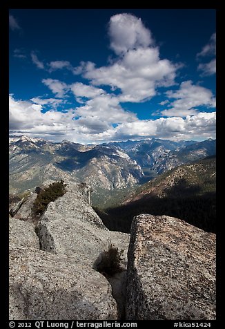 Summit blocks of Lookout Peak and Cedar Grove. Kings Canyon National Park, California, USA.