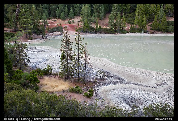 Boiling Springs Lake. Lassen Volcanic National Park, California, USA.