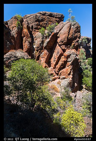 Cliffs of reddish rock. Pinnacles National Park, California, USA.