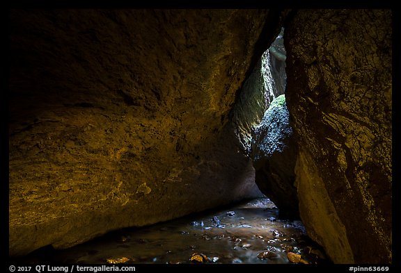 Stream in cave. Pinnacles National Park (color)
