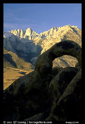 Alabama hills arch I and Sierras, sunrise. Sequoia National Park (color)