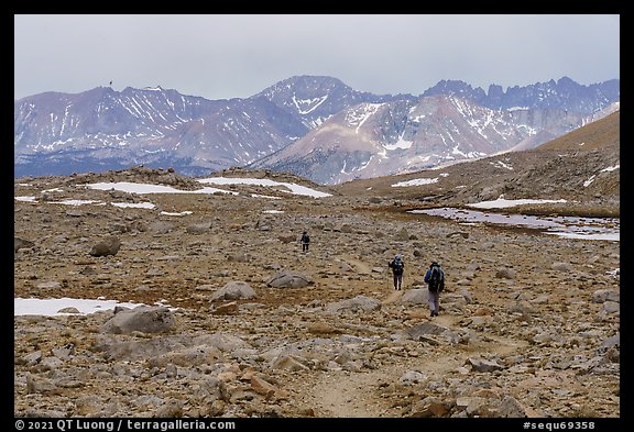 Backpackers on rocky section of the Pacific Crest Trail, Sequoia National Park. California (color)