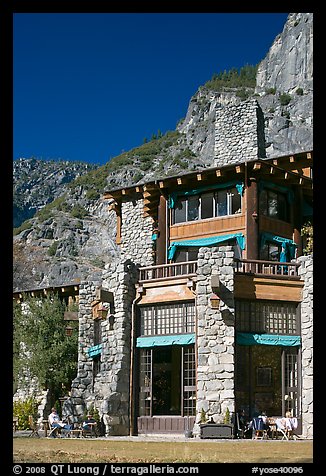 Ahwahnee hotel. Yosemite National Park (color)