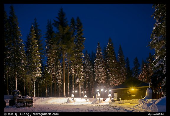 Gas station in winter. Yosemite National Park (color)