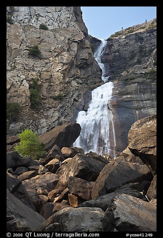 Boulders, Wapama Falls, and rock wall, Hetch Hetchy. Yosemite National Park, California, USA.