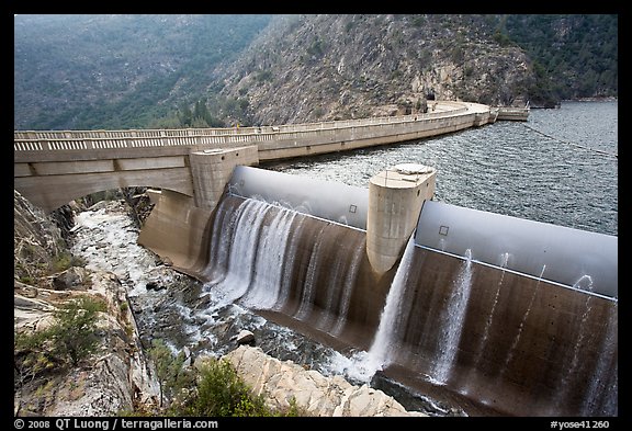 Overflow channel,  O'Shaughnessy Dam. Yosemite National Park, California, USA.