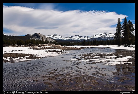 Flooded Twolumne Meadows in spring. Yosemite National Park, California, USA.