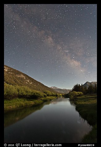 Milky Way above Lyell Canyon and Tuolumne River. Yosemite National Park, California, USA.