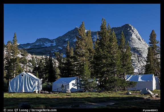 Sierra High Camp and Vogelsang peak. Yosemite National Park, California, USA.