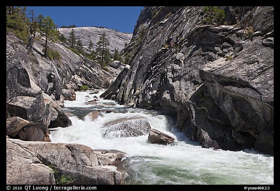 Gorge, Upper Merced River Canyon. Yosemite National Park, California, USA.