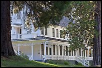 Wawona hotel cottage. Yosemite National Park ( color)