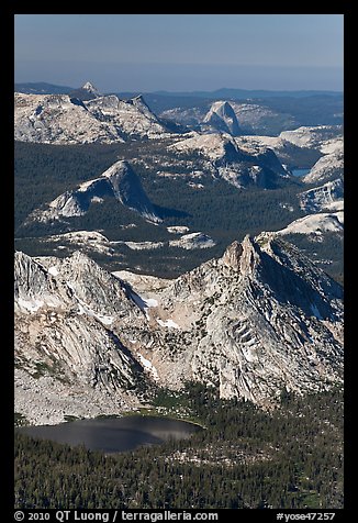 Ragged Peak, Fairview Dome, Half-Dome. Yosemite National Park, California, USA.