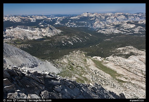 West ridge of Mount Conness and Alkali Creek. Yosemite National Park (color)