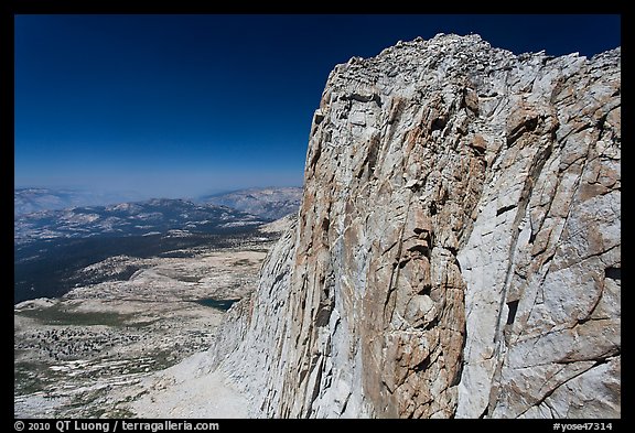 Mount Conness summit. Yosemite National Park, California, USA.