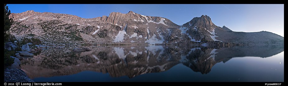 Chain of mountains above upper McCabbe Lake at dusk. Yosemite National Park, California, USA.