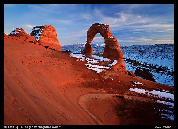 Delicate Arch, winter sunset. Arches National Park (color)