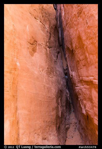 Narrow space between two fins near Sand Dune Arch. Arches National Park, Utah, USA.