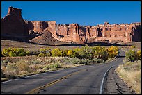 Road, Courthouse wash and Courthouse towers. Arches National Park, Utah, USA.