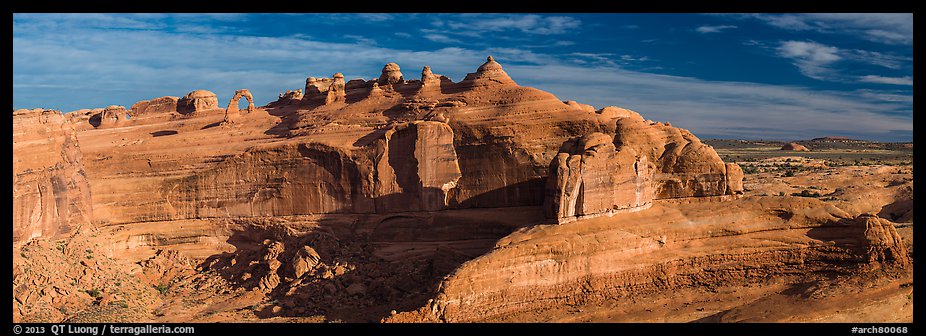 Delicate Arch above Winter Camp Wash. Arches National Park (color)
