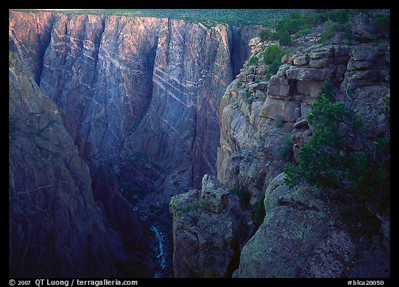 painted wall from Chasm view, North Rim. Black Canyon of the Gunnison National Park (color)