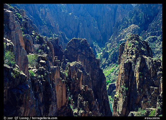 Spires and canyon walls. Black Canyon of the Gunnison National Park (color)