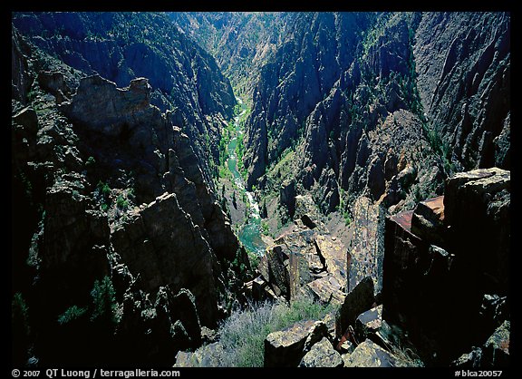 Canyon and river from Island peaks overlook, North rim. Black Canyon of the Gunnison National Park (color)