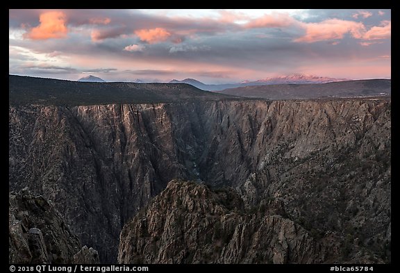 Warner Point, sunset. Black Canyon of the Gunnison National Park, Colorado, USA.