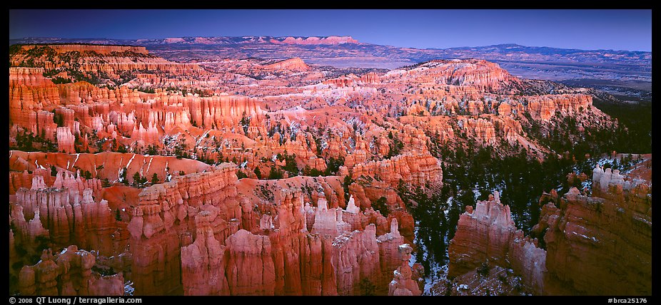 Innumerable brighly colored free-standing hoodoos aligned in amphiteater. Bryce Canyon National Park (color)